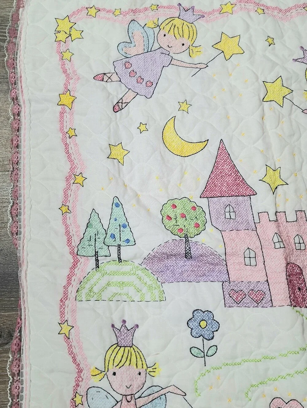 Bucilla Princess Handmade Cross Stitched Baby Quilt With Lace Edging 32 X 41